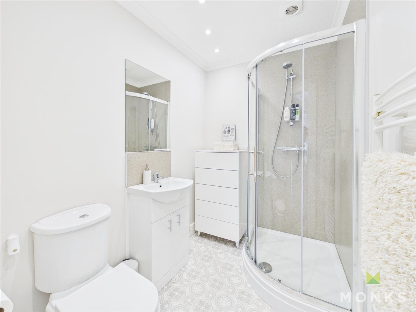 11 Hampton Close, Oswestry, SY11 1SL For Sale